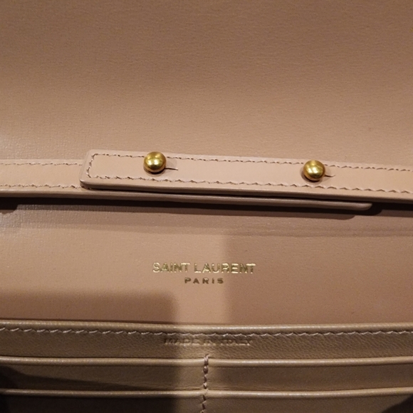 YSL Wallet on Chain - Picture 5 of 12